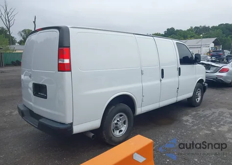 2020 Chevrolet Express Cargo Rwd 2500 Regular Wheelbase Wt from USA, damaged, VIN 1GCWGAFP5L1159997